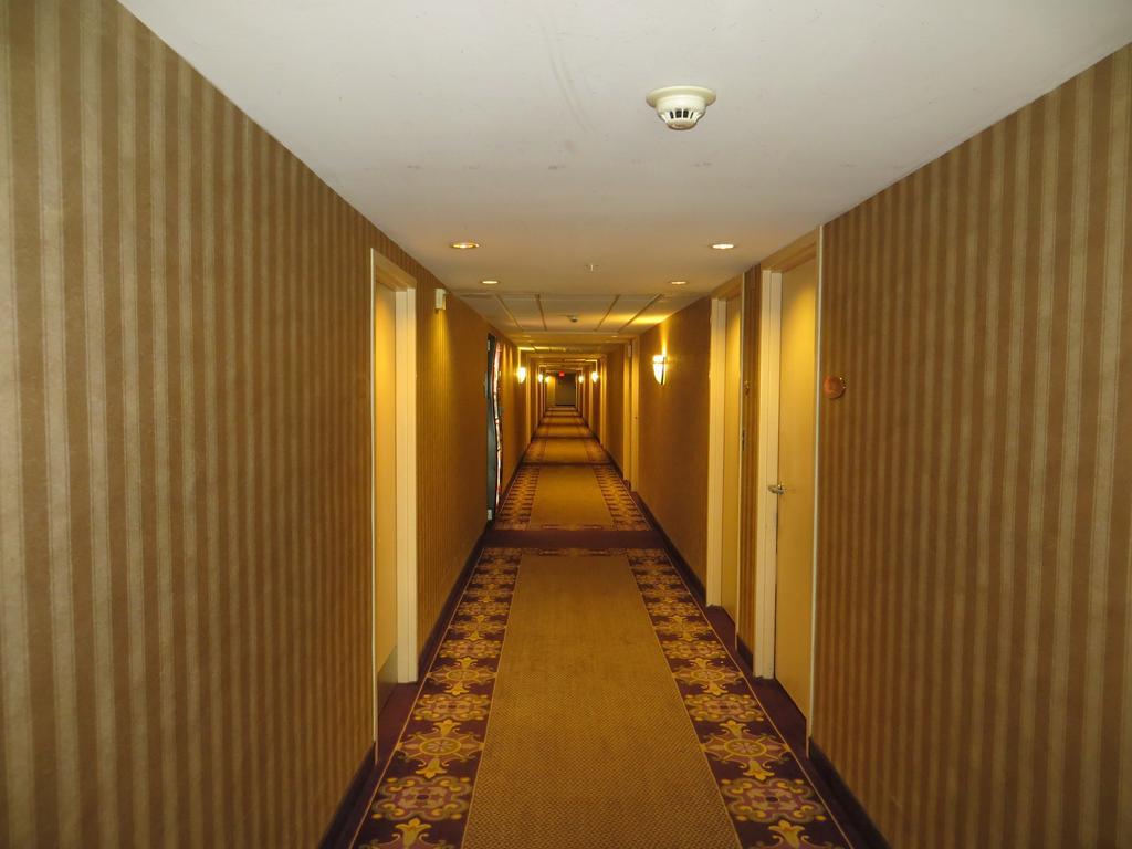 Gateway Hotel Dallas Park Central Exterior foto